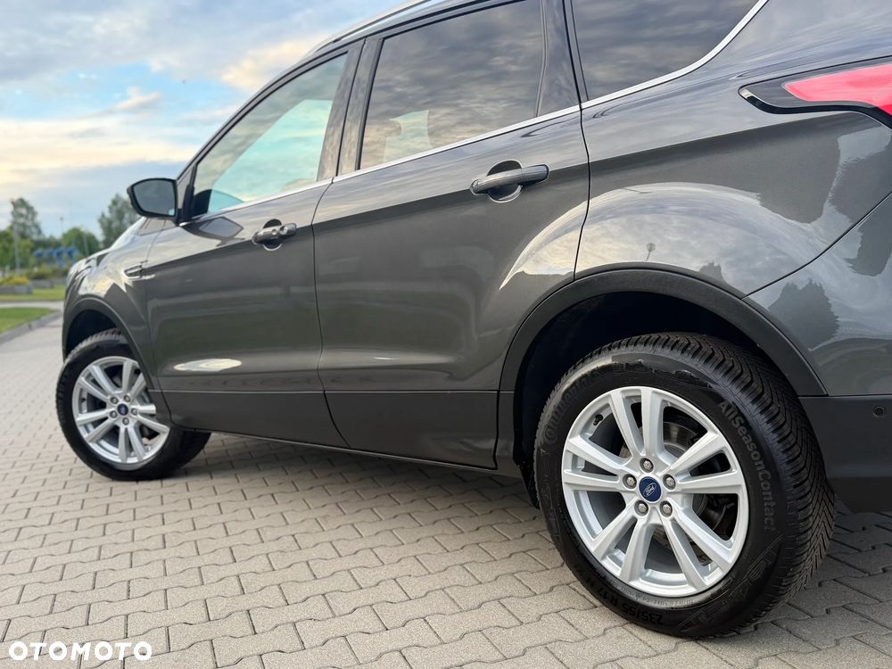 Ford Kuga 1.5 EcoBoost 2x4 Trend - 14