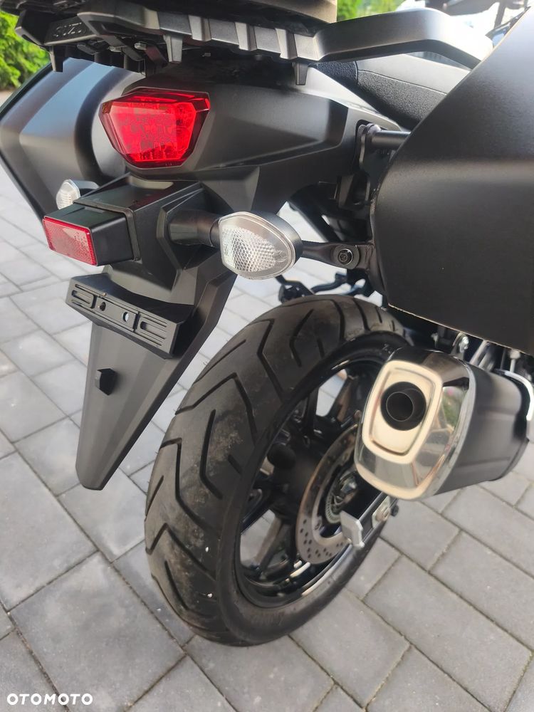 Suzuki V-STROM - 4