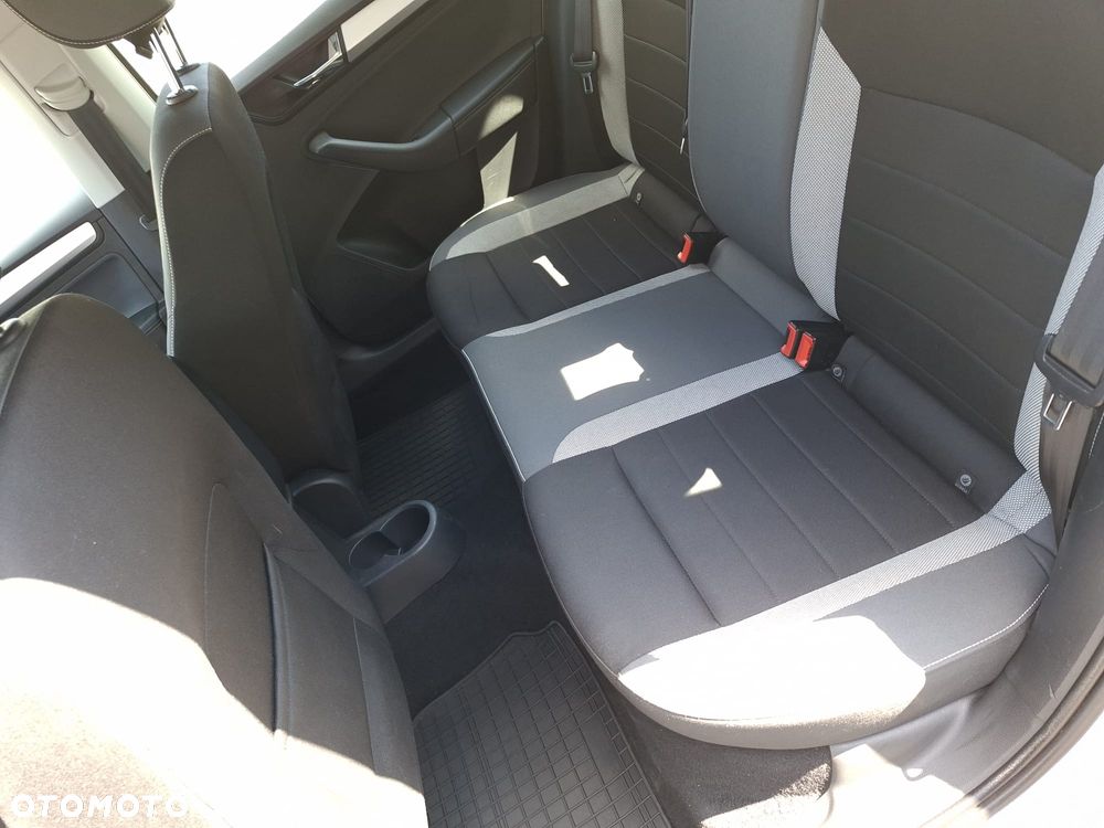 Skoda RAPID 1.0 TSI Ambition - 4