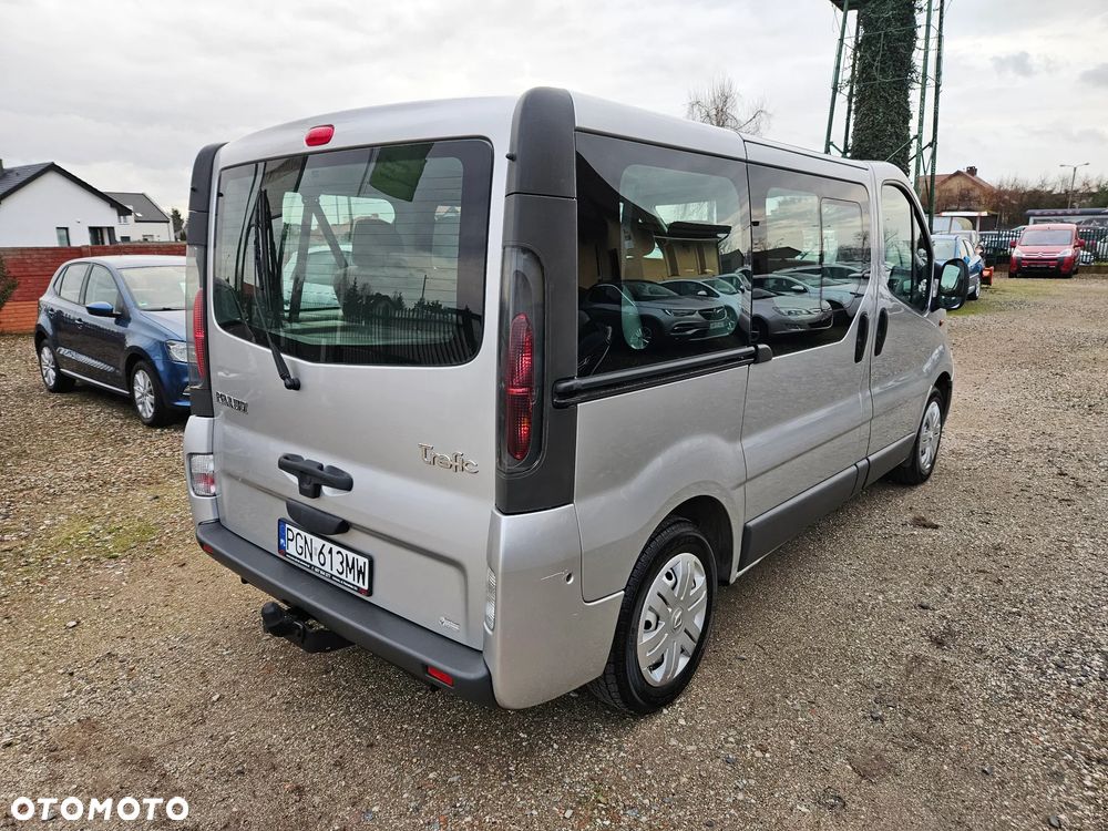 Renault Trafic Passenger Expression - 4