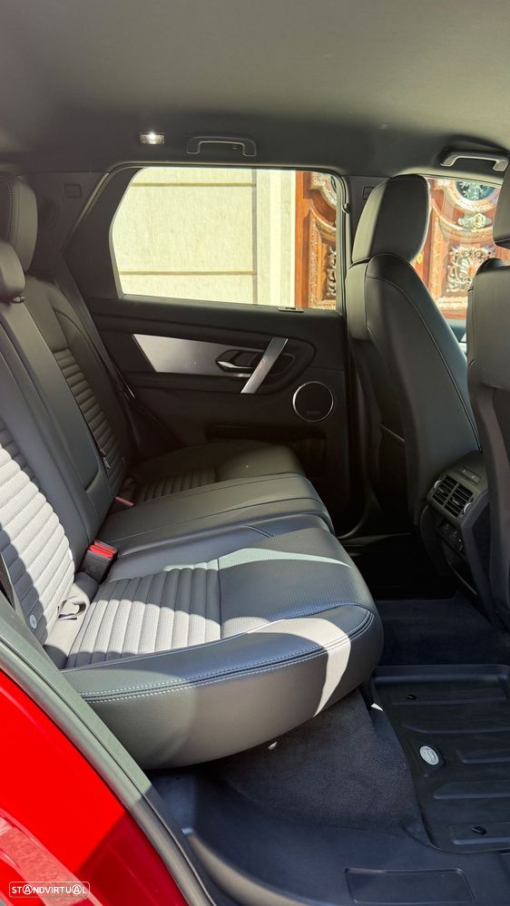 Land Rover Discovery Sport 1.5 I3 P300e AWD R-Dynamic SE - 33