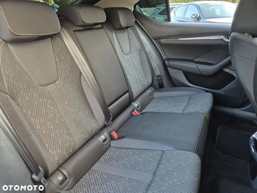 Skoda Octavia 1.5 TSI ACT Style - 15
