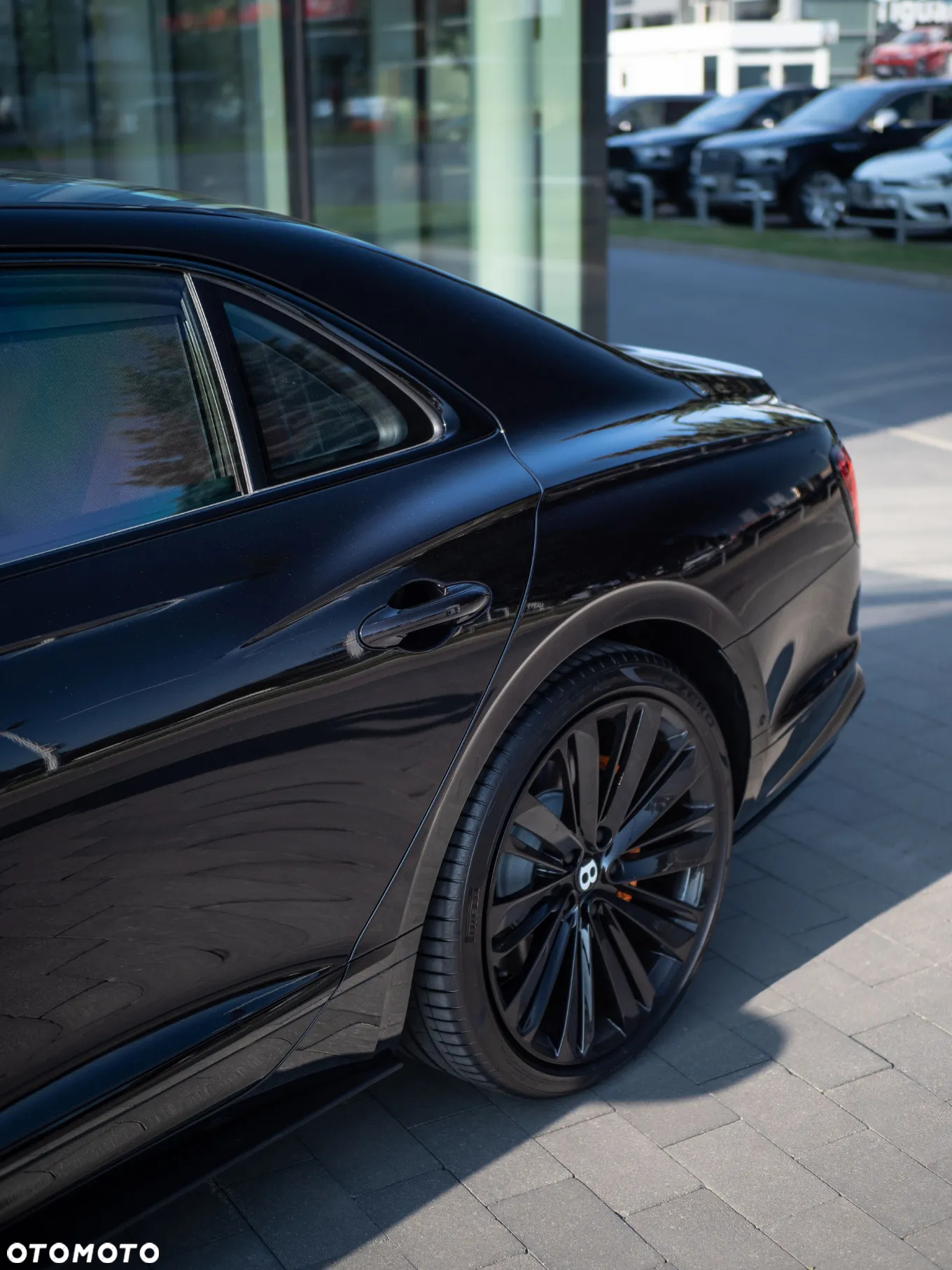Bentley Flying Spur W12 S - 9