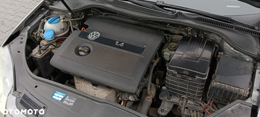 Volkswagen Golf 1.4 Comfortline - 12