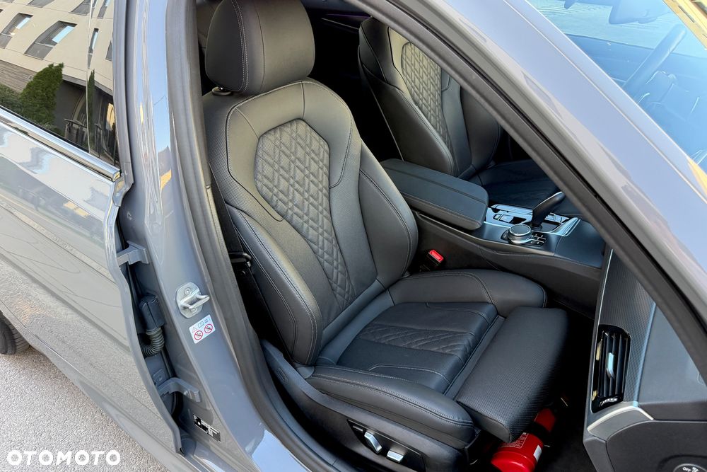 BMW Seria 5 530d mHEV M Sport sport - 14