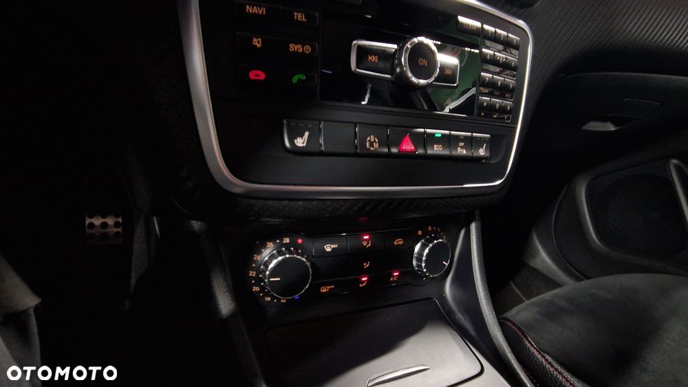 Mercedes-Benz Klasa A 180 (BlueEFFICIENCY) 7G-DCT AMG Sport - 30