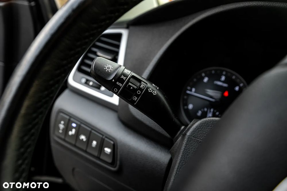 Hyundai Tucson 2.0 CRDI 4WD Automatik Premium - 31