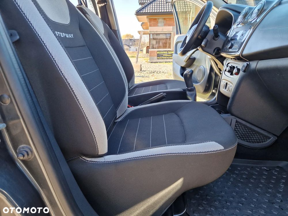 Dacia Sandero 0.9 TCe Laureate - 35