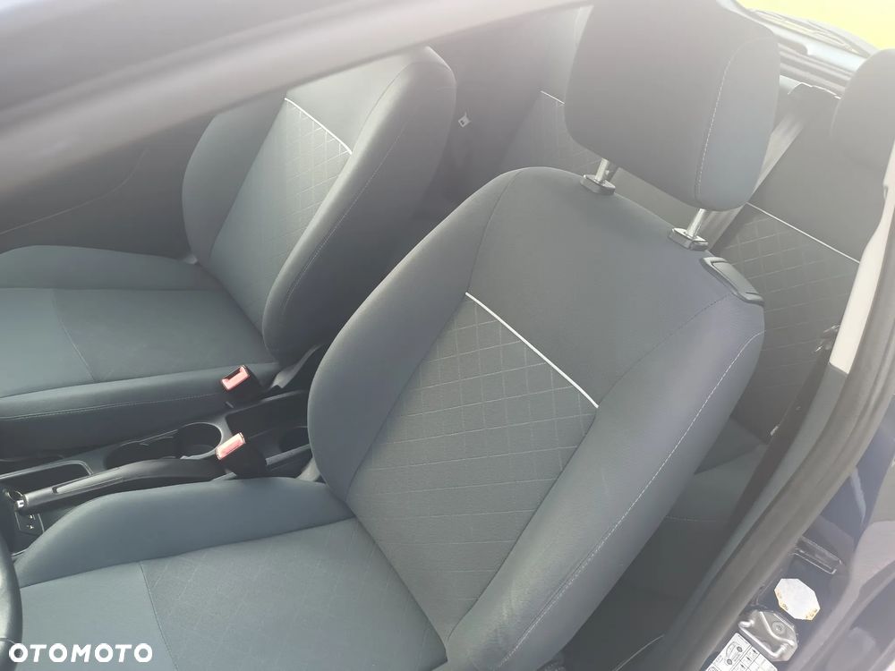 Ford Fiesta 1.25 Ambiente - 23