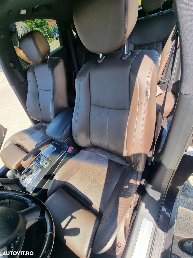 Infiniti Q70 - 13