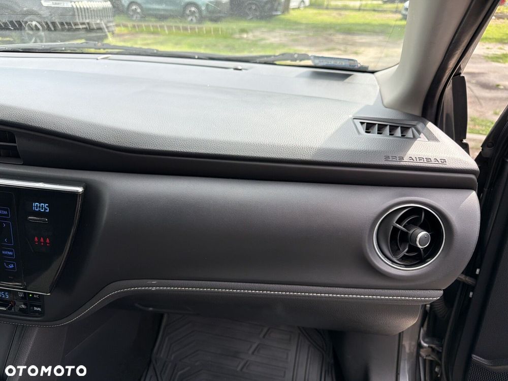 Toyota Corolla 1.6 Active - 33