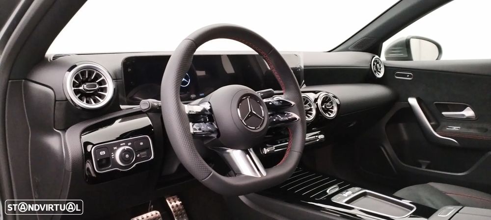 Mercedes-Benz A 200 AMG Line Aut. - 19