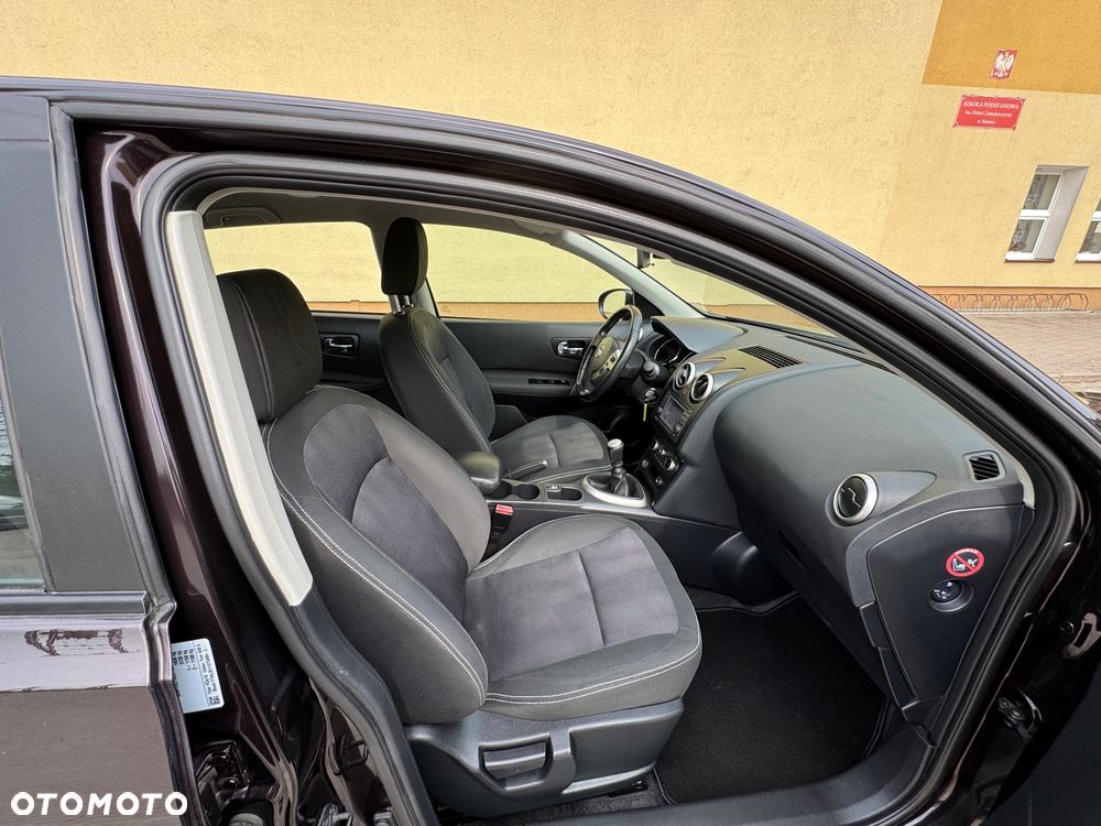 Nissan Qashqai 1.5 dCi TEKNA - 11