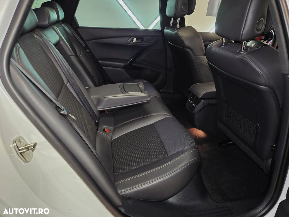 Peugeot 508 RXH Hybrid4 - 19