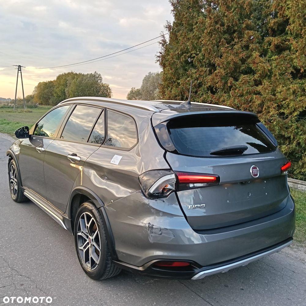 Fiat Tipo 1.6 MultiJet City Cross - 1