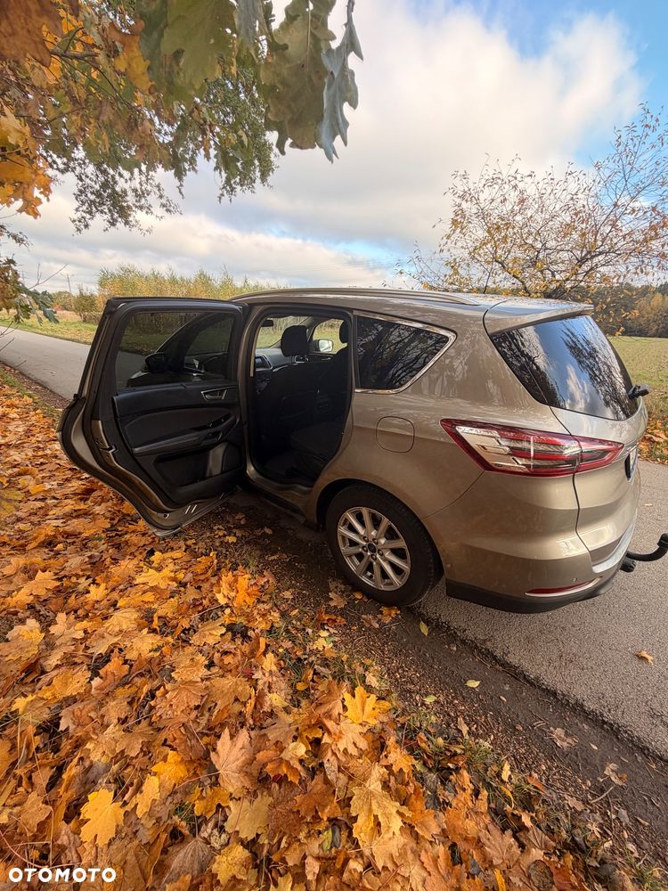 Ford S-Max - 13