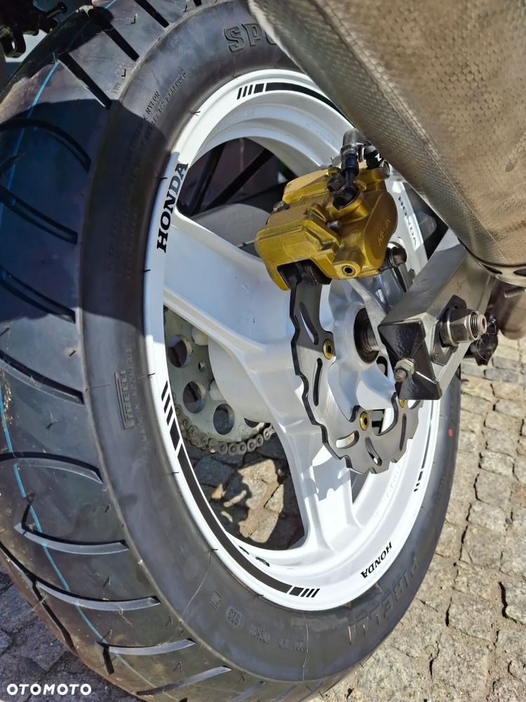 Honda VFR - 7