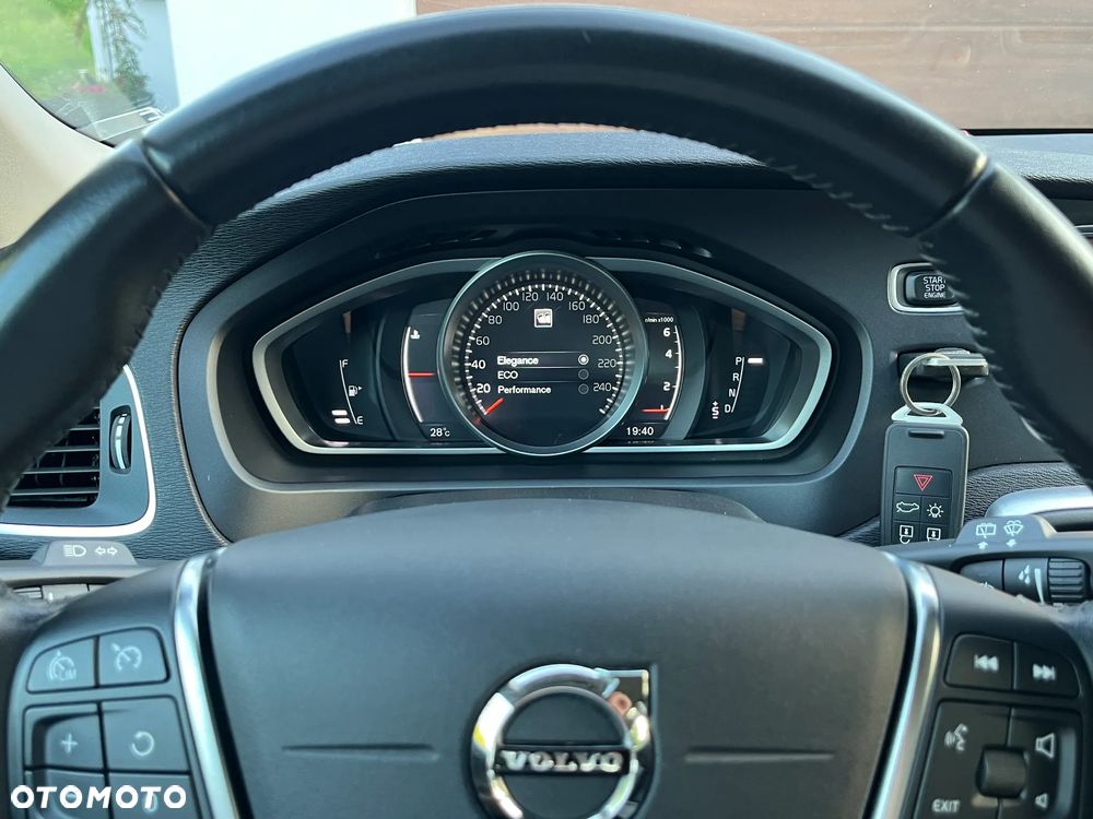 Volvo V40 T3 Drive-E Inscription - 20