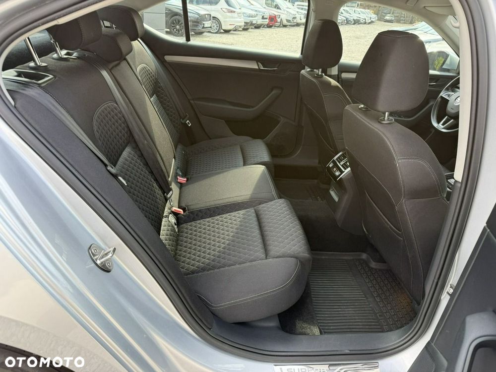 Skoda Superb 2.0 TDI 4x4 Style DSG - 29