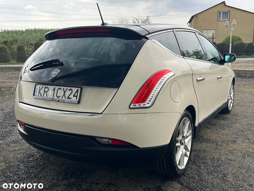 Lancia Delta 1.6 MJ Platino Selectronic - 6