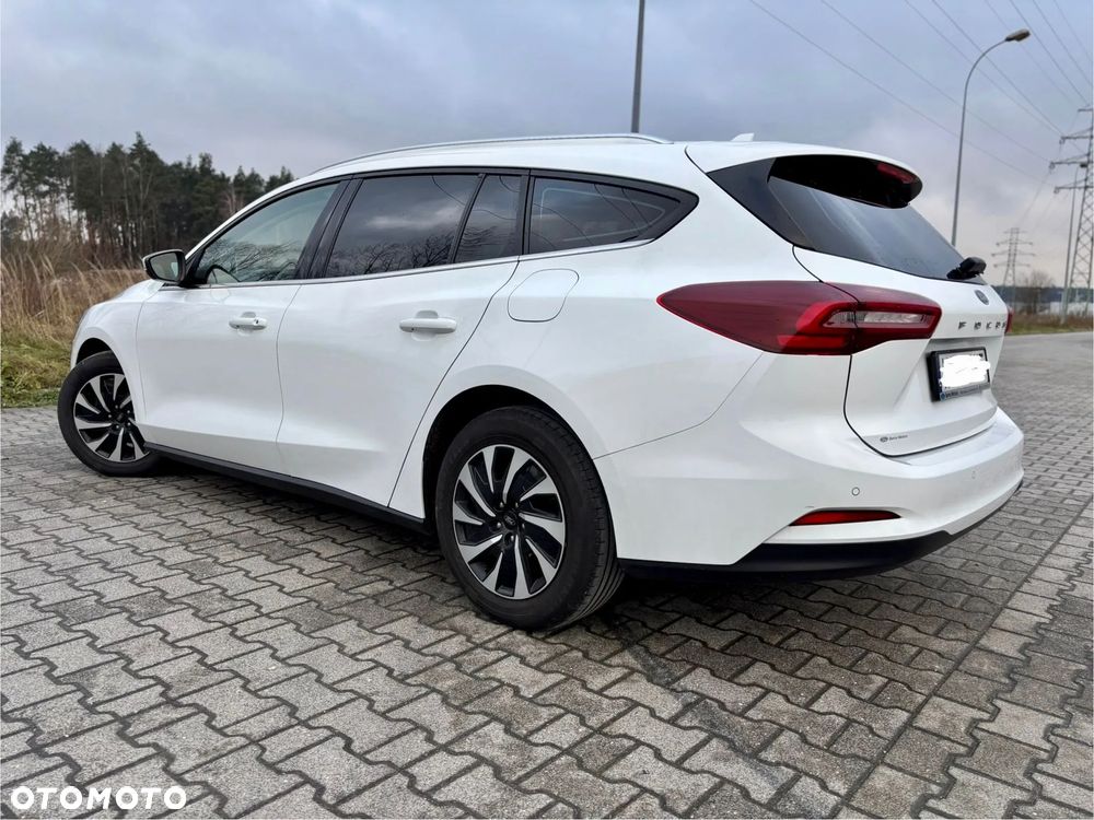 Ford Focus 1.0 EcoBoost Titanium Design - 2