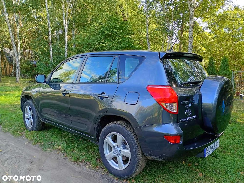 Toyota RAV4 2.0 4x4 Automatik Executive - 2