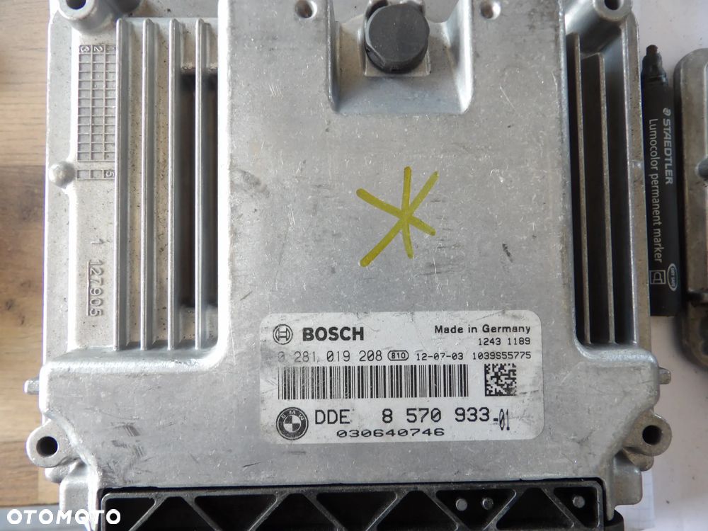 BMW STEROWNIK SILNIKA - 8570933 - 1