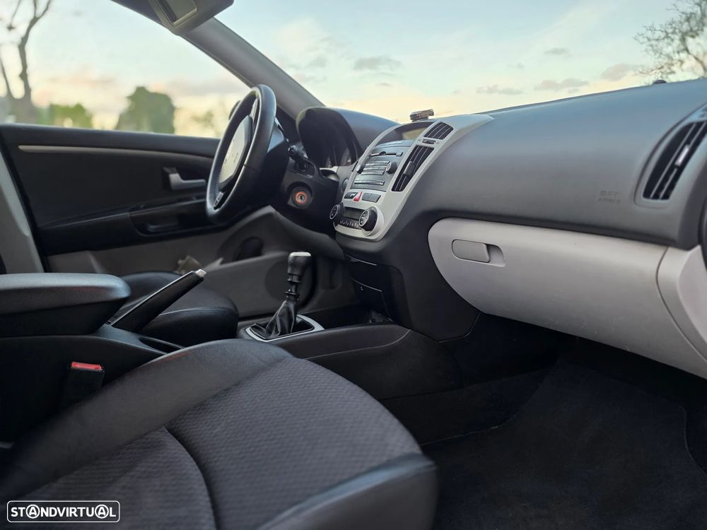 Kia Ceed SW 1.6 CRDi TX - 16