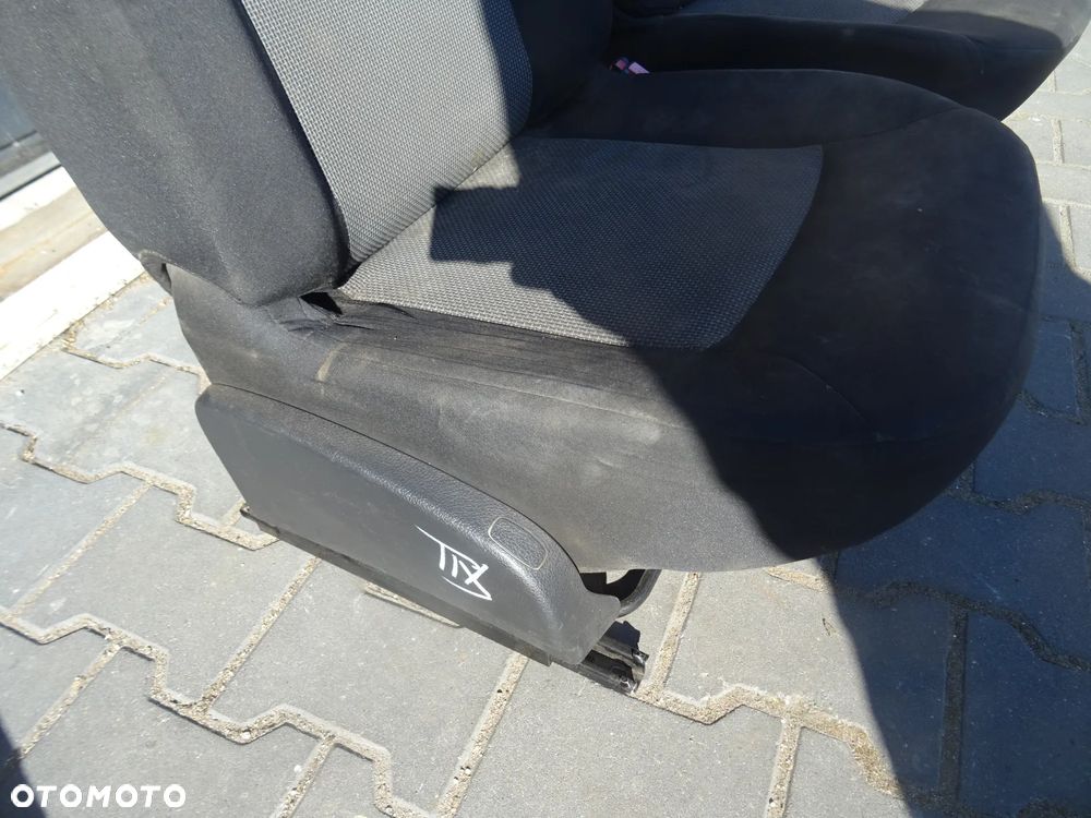 DACIA DOKKER FOTEL LEWY PRAWY KOMPLET CZESCI ROZNE PYTAC - 6