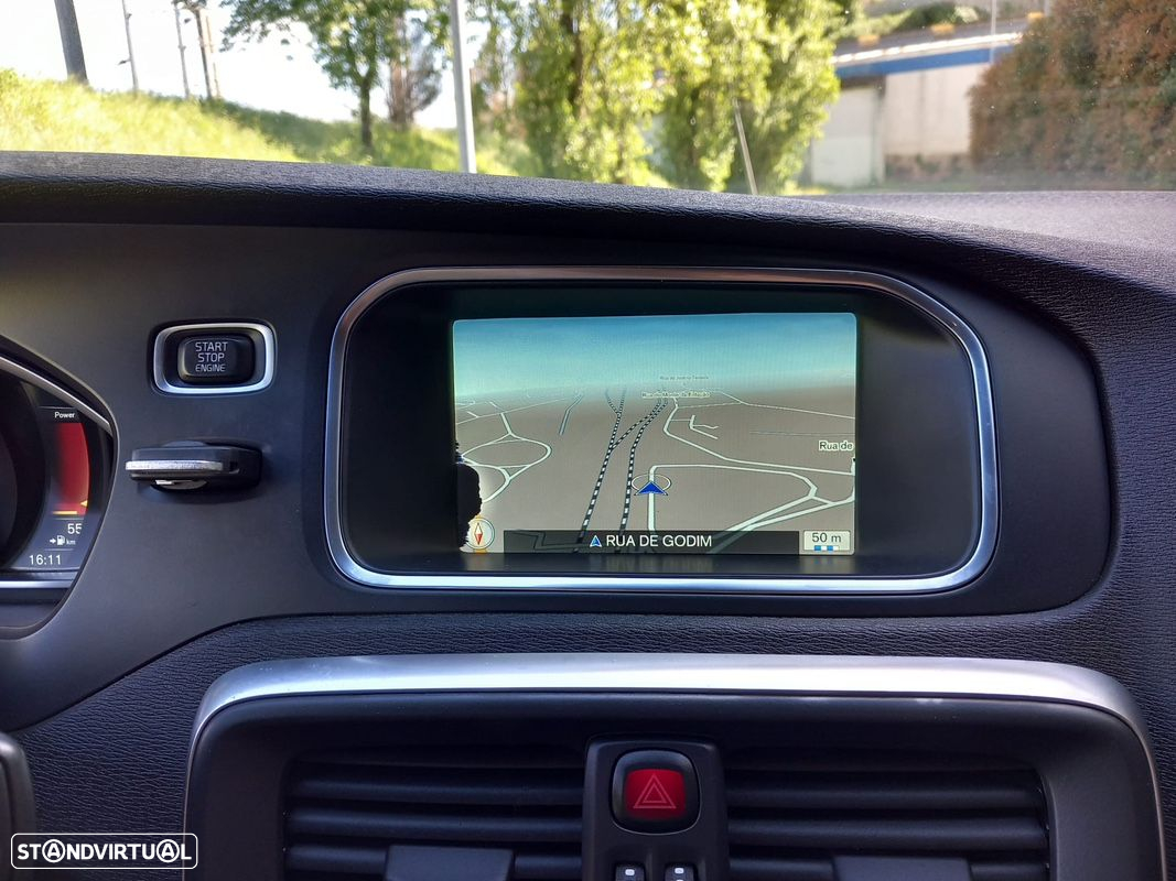 Volvo V40 1.6 D2 R-Design Momentum - 9