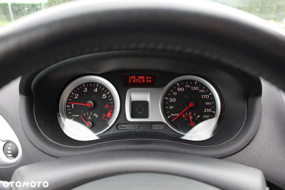 Renault Clio 1.2 16V Expression - 13