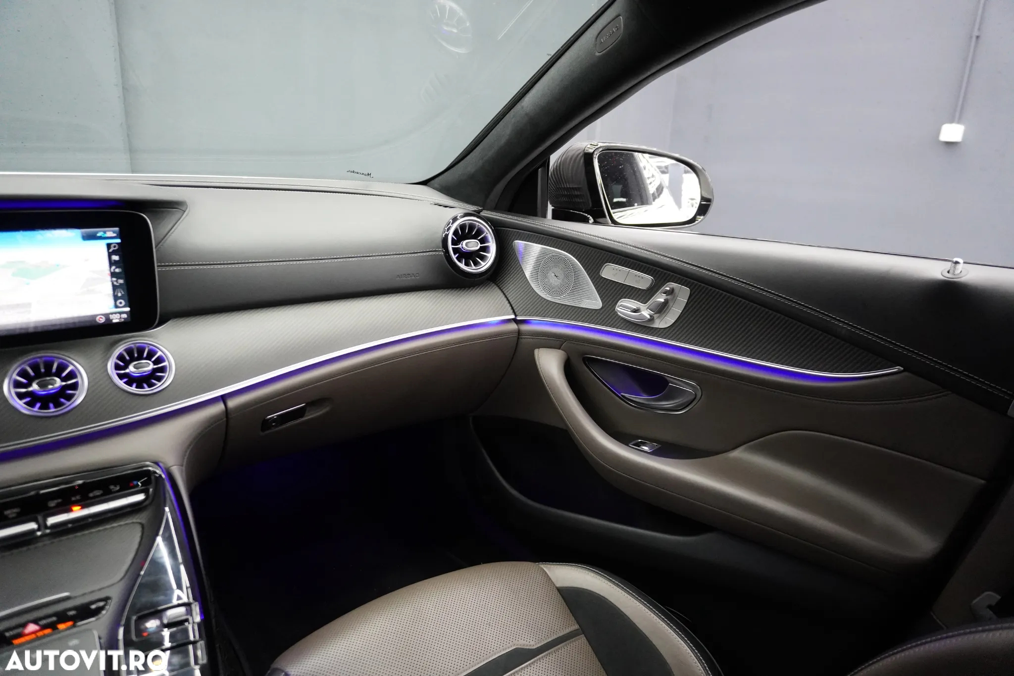 Mercedes-Benz AMG GT-S 63 4MATIC+ - 32