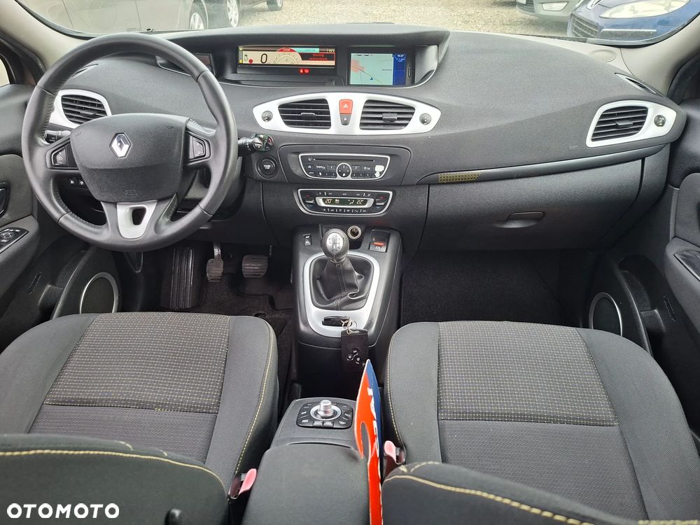 Renault Scenic 1.6 16V 110 Authentique - 15