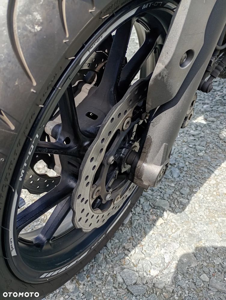 Yamaha MT - 24