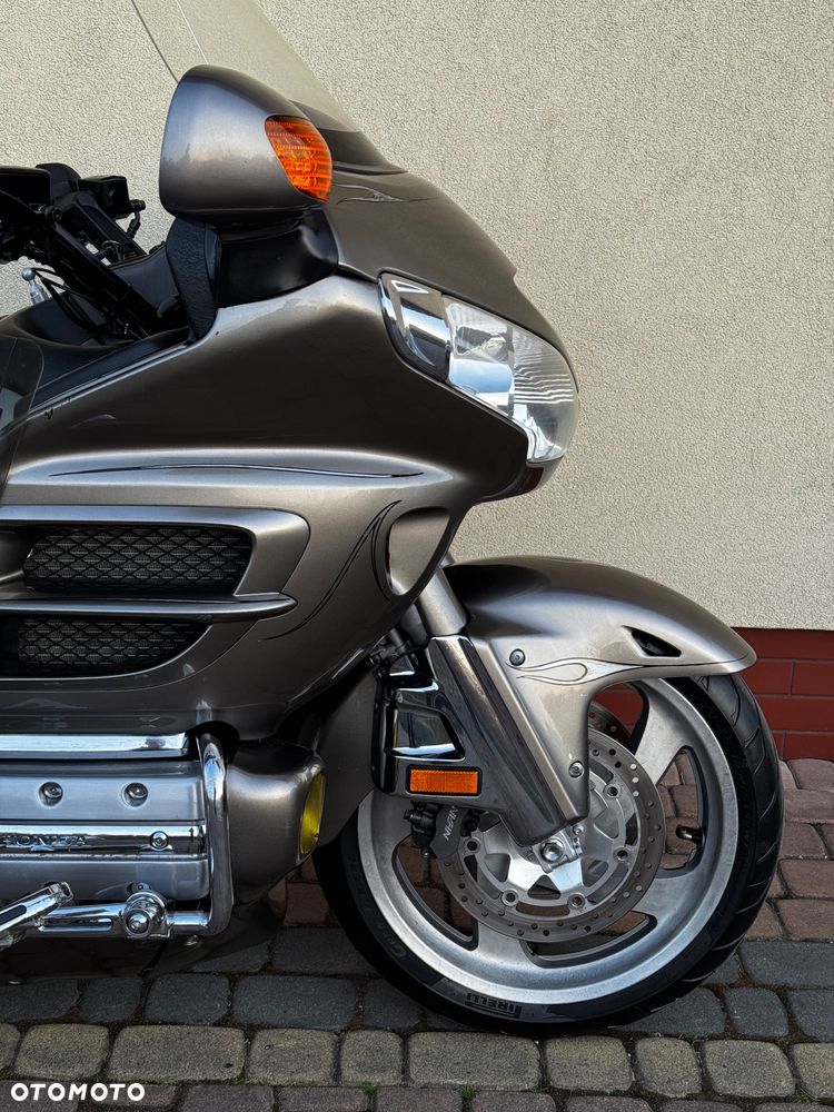 Honda GL - 8