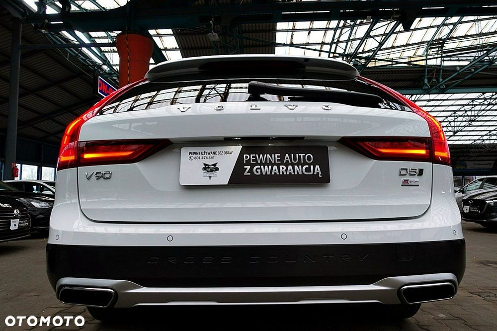 Volvo V90 Cross Country - 5