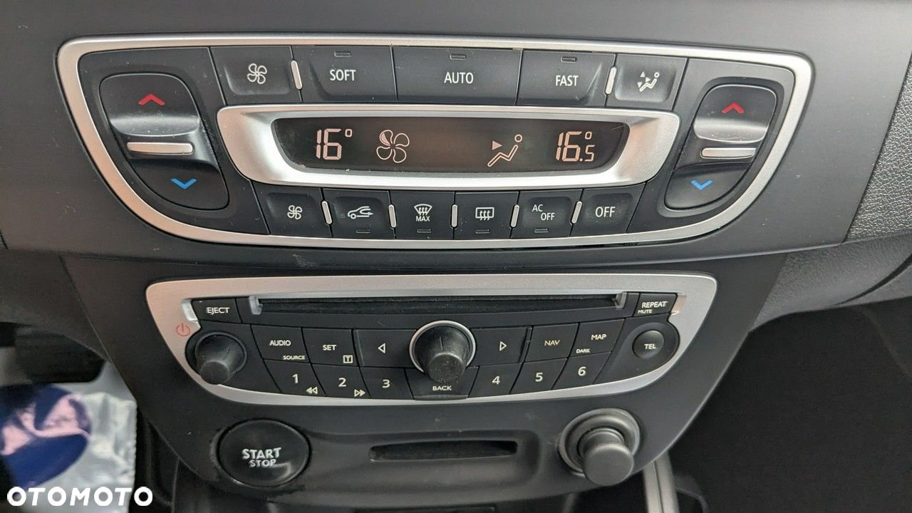 Renault Megane - 24