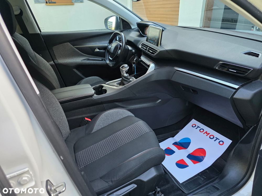Peugeot 5008 - 13