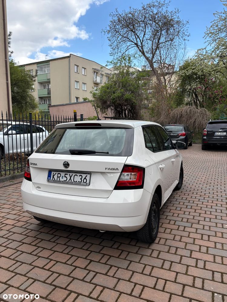 Skoda Fabia 1.0 Active - 4