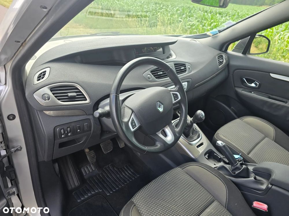 Renault Scenic dCi 110 Xmod Paris - 9
