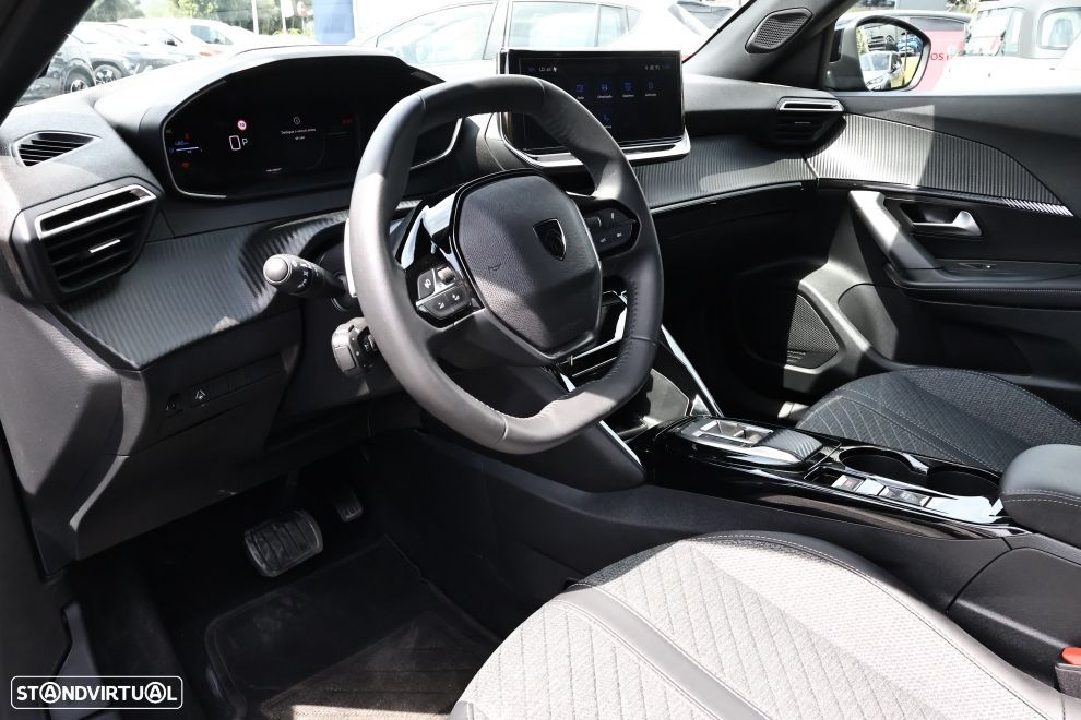 Peugeot 2008 1.2 Hybrid Allure e-DCS6 - 15