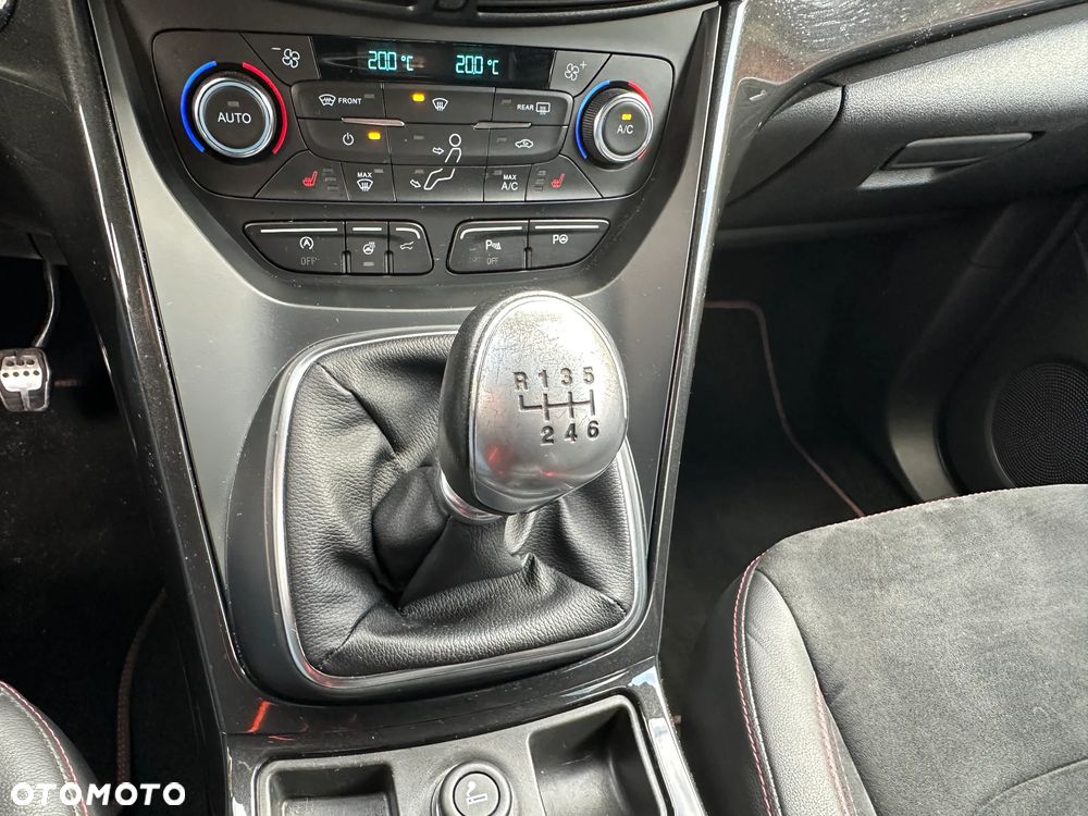 Ford Kuga 1.5 EcoBoost 2x4 ST-Line - 21