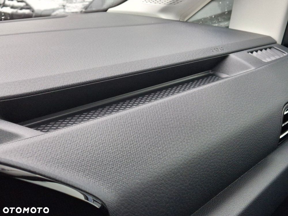Volkswagen Caddy - 28