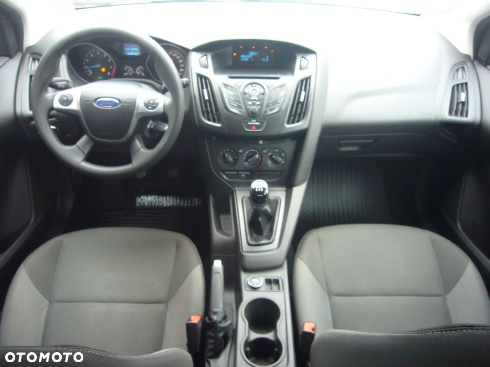 Ford Focus 1.6 Trend - 15