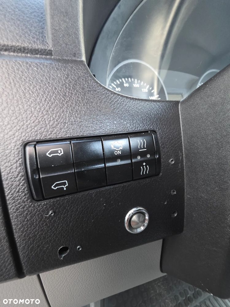 Mercedes-Benz Sprinter - 20