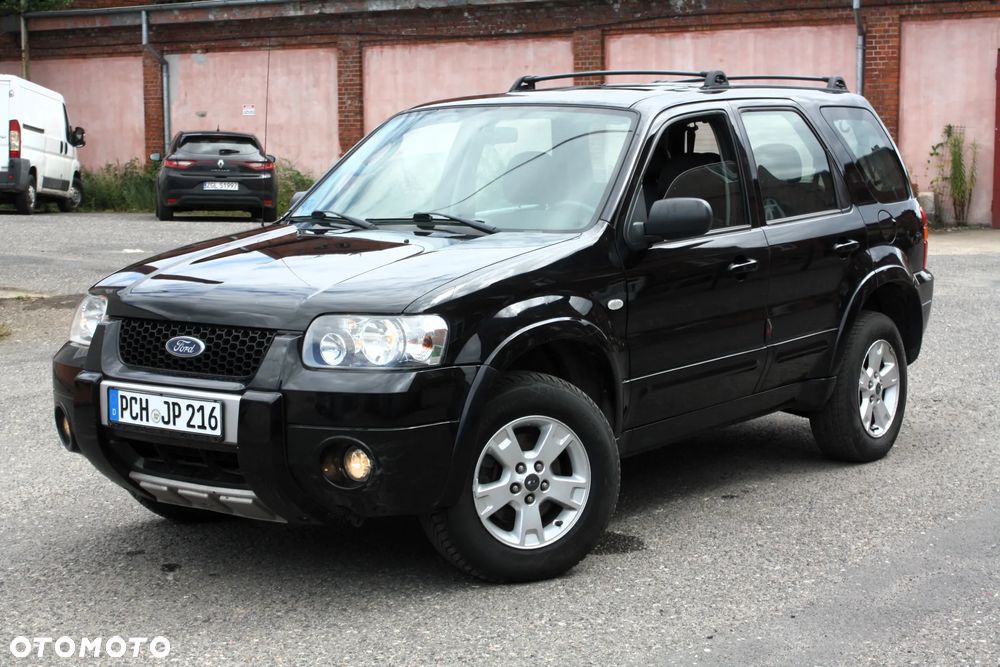 Ford Maverick Highclass - 2