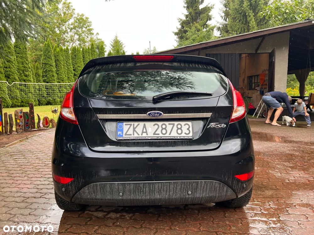 Ford Fiesta - 2