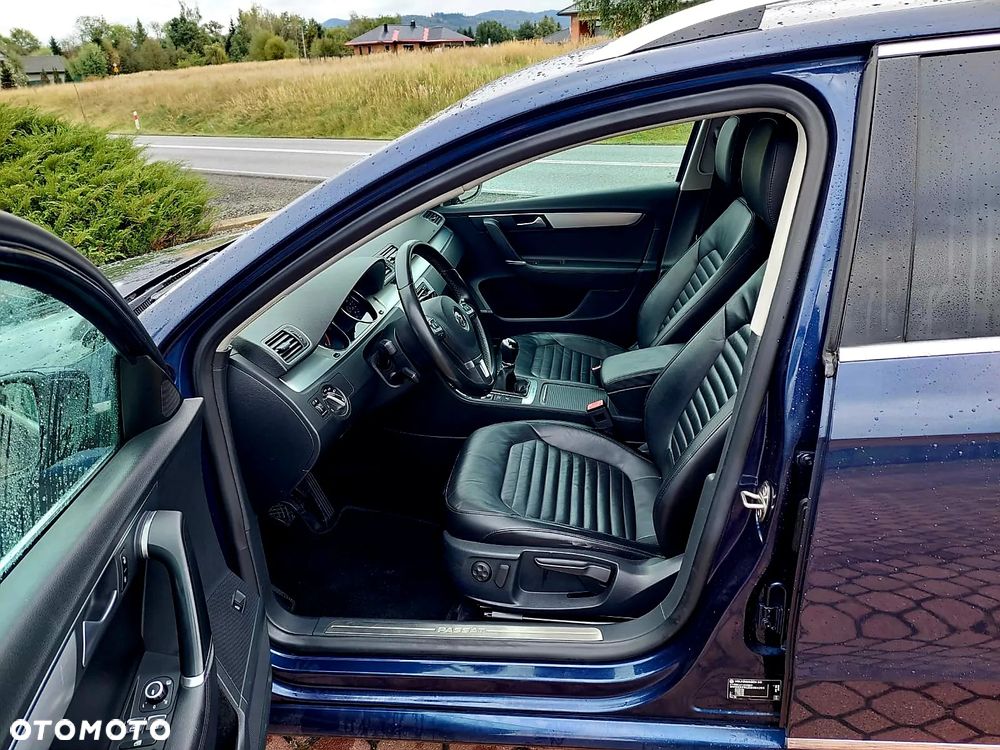 Volkswagen Passat Variant 2.0 TDI 4Motion BlueMotion Technol Highline - 9