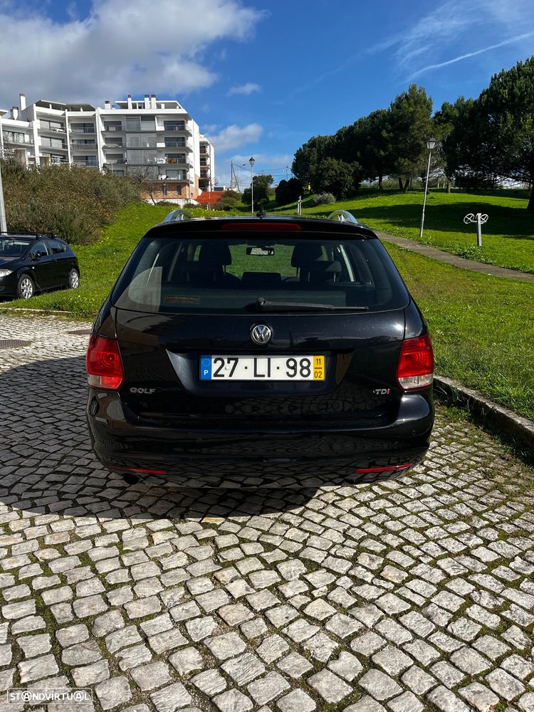VW Golf Variant 1.6 TDi Highline DSG - 4