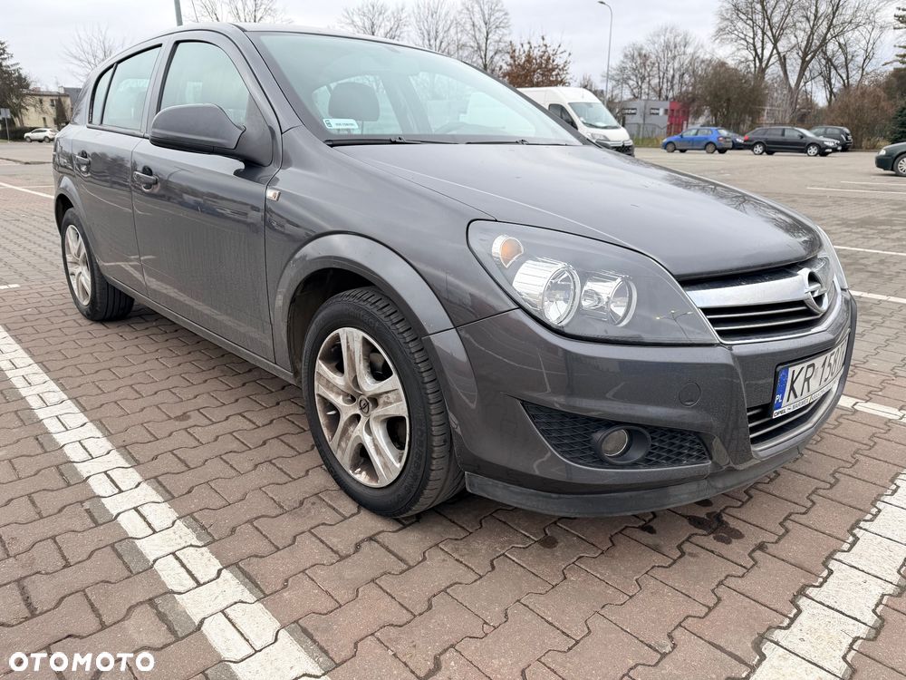 Opel Astra 1.6 Essentia - 2